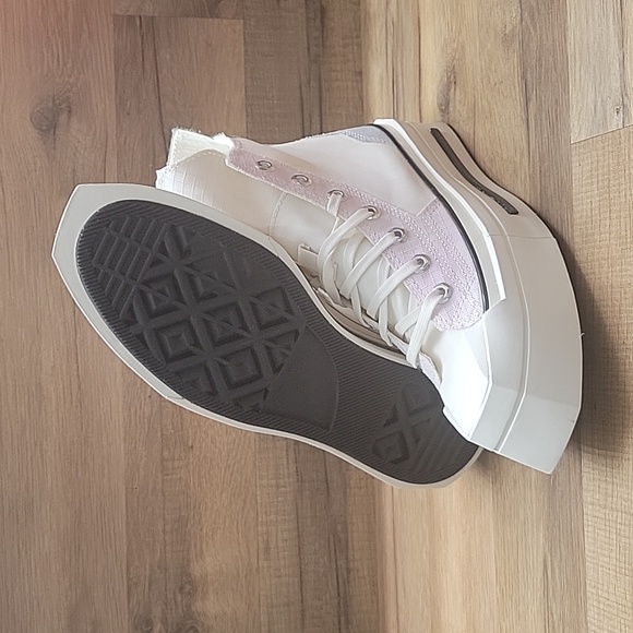 Converse High top Brand new platform in the box no lid. - Picture 5 of 15